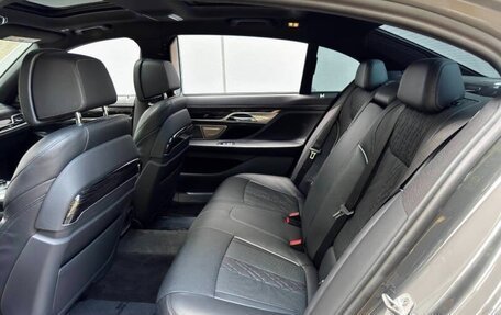 BMW 7 серия, 2022 год, 11 000 000 рублей, 15 фотография