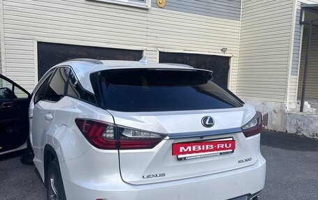 Lexus RX IV рестайлинг, 2019 год, 4 900 000 рублей, 3 фотография