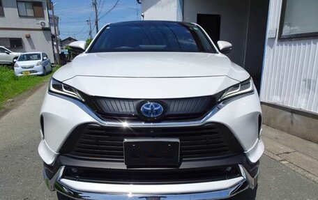 Toyota Harrier, 2022 год, 2 643 000 рублей, 2 фотография