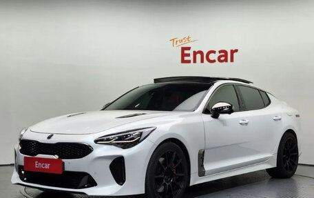 KIA Stinger I, 2021 год, 2 300 000 рублей, 1 фотография