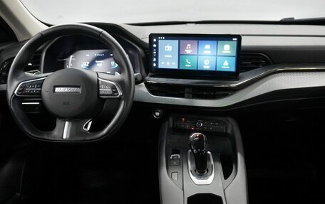 Haval F7 I, 2022 год, 2 400 000 рублей, 14 фотография