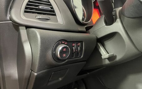 Opel Astra J, 2013 год, 800 000 рублей, 9 фотография