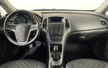 Opel Astra J, 2013 год, 800 000 рублей, 7 фотография