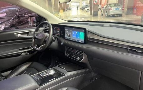 Ford Edge II рестайлинг, 2021 год, 2 280 548 рублей, 7 фотография