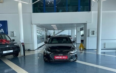Hyundai Elantra VI рестайлинг, 2018 год, 1 749 900 рублей, 3 фотография