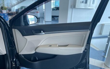 Hyundai Elantra VI рестайлинг, 2018 год, 1 749 900 рублей, 17 фотография