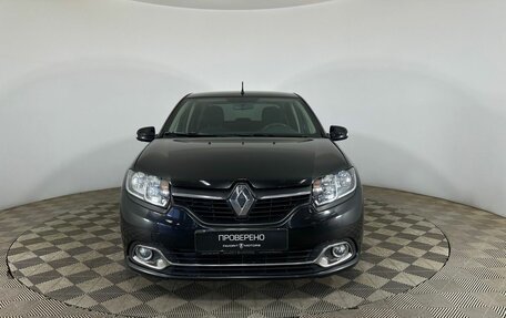 Renault Logan II, 2017 год, 770 000 рублей, 2 фотография