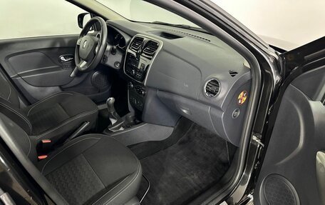 Renault Logan II, 2017 год, 770 000 рублей, 14 фотография