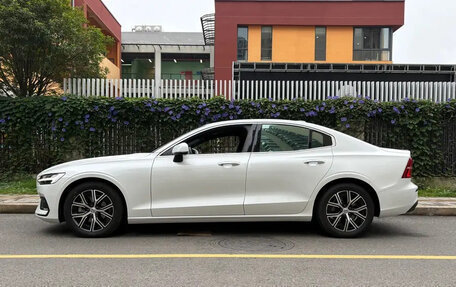 Volvo S60 III, 2022 год, 2 215 131 рублей, 9 фотография