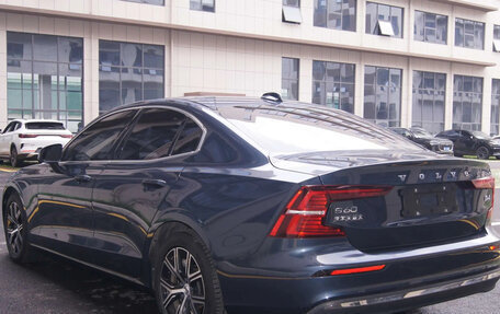 Volvo S60 III, 2022 год, 2 667 000 рублей, 2 фотография