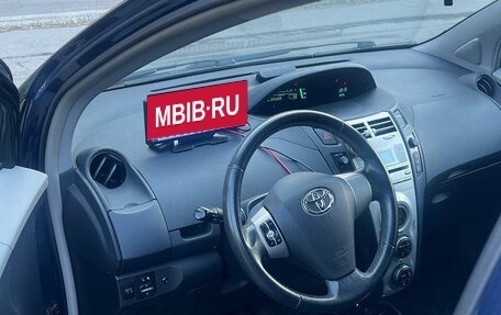 Toyota Yaris III рестайлинг, 2008 год, 600 000 рублей, 7 фотография