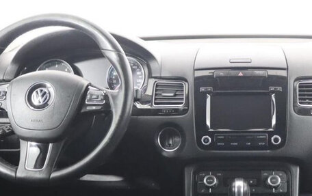 Volkswagen Touareg III, 2011 год, 1 815 000 рублей, 3 фотография