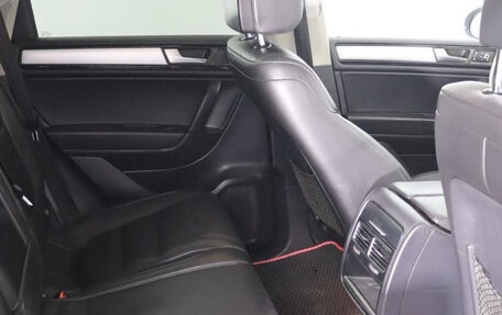 Volkswagen Touareg III, 2011 год, 1 815 000 рублей, 7 фотография