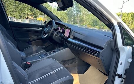 Volkswagen Golf GTI, 2022 год, 2 370 131 рублей, 9 фотография