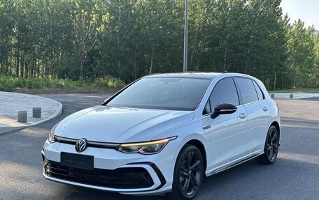 Volkswagen Golf GTI, 2022 год, 2 370 131 рублей, 3 фотография