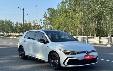Volkswagen Golf GTI, 2022 год, 2 370 131 рублей, 1 фотография