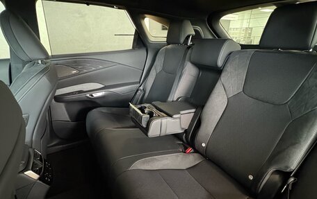 Lexus RX IV рестайлинг, 2024 год, 11 600 000 рублей, 25 фотография