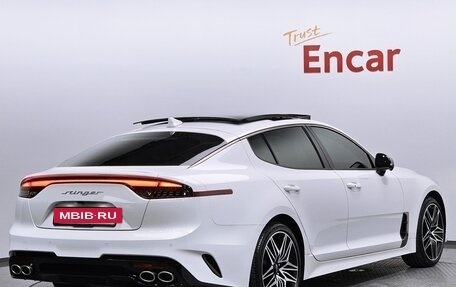KIA Stinger I, 2022 год, 2 760 111 рублей, 2 фотография