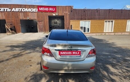 Hyundai Solaris II рестайлинг, 2011 год, 750 000 рублей, 2 фотография