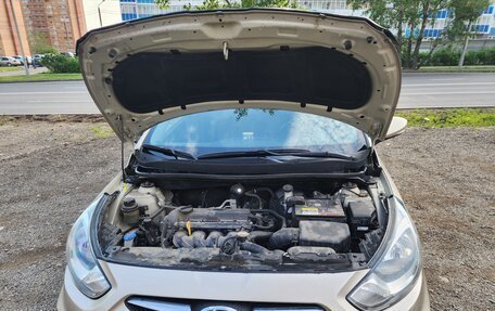 Hyundai Solaris II рестайлинг, 2011 год, 750 000 рублей, 13 фотография