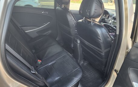 Hyundai Solaris II рестайлинг, 2011 год, 750 000 рублей, 10 фотография