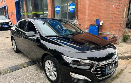 Chevrolet Malibu IX, 2022 год, 1 300 111 рублей, 3 фотография