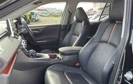 Toyota RAV4, 2022 год, 1 984 000 рублей, 18 фотография