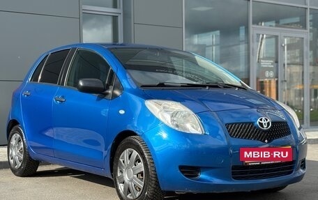 Toyota Yaris III рестайлинг, 2008 год, 790 000 рублей, 3 фотография