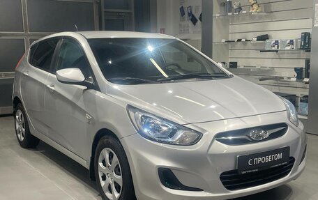 Hyundai Solaris II рестайлинг, 2013 год, 670 000 рублей, 3 фотография