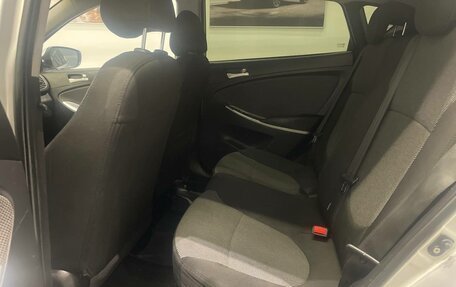 Hyundai Solaris II рестайлинг, 2013 год, 670 000 рублей, 13 фотография