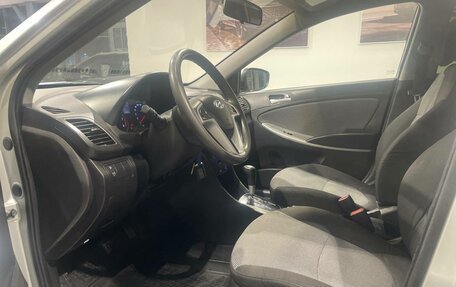 Hyundai Solaris II рестайлинг, 2013 год, 670 000 рублей, 7 фотография