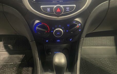 Hyundai Solaris II рестайлинг, 2013 год, 670 000 рублей, 10 фотография