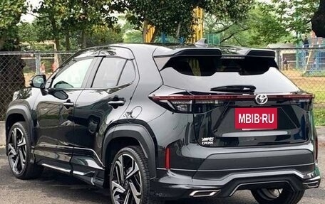 Toyota Yaris Cross, 2022 год, 1 327 000 рублей, 5 фотография