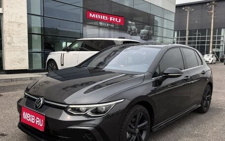 Volkswagen Golf VIII, 2022 год, 2 221 666 рублей, 1 фотография