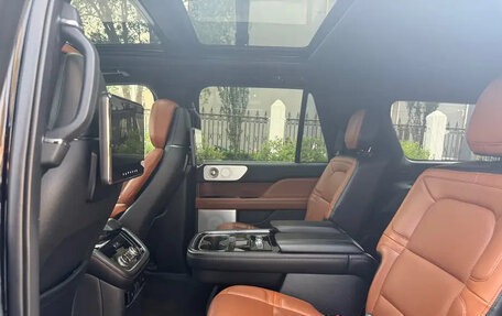 Lincoln Navigator, 2022 год, 17 200 276 рублей, 9 фотография