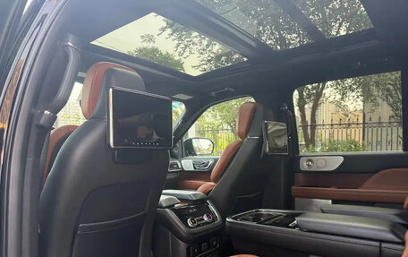 Lincoln Navigator, 2022 год, 17 200 276 рублей, 10 фотография