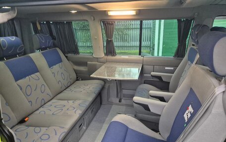 Volkswagen Multivan T4, 2000 год, 1 800 000 рублей, 15 фотография