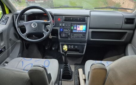 Volkswagen Multivan T4, 2000 год, 1 800 000 рублей, 21 фотография