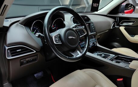 Jaguar F-Pace, 2018 год, 2 400 000 рублей, 15 фотография