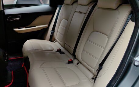 Jaguar F-Pace, 2018 год, 2 400 000 рублей, 17 фотография