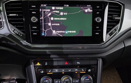 Volkswagen T-Roc I, 2022 год, 2 227 000 рублей, 9 фотография