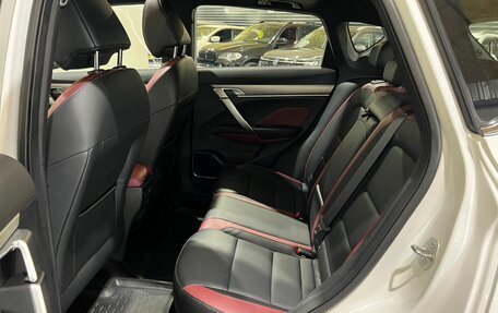 Geely Coolray I, 2022 год, 1 600 000 рублей, 17 фотография