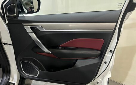 Geely Coolray I, 2022 год, 1 600 000 рублей, 28 фотография