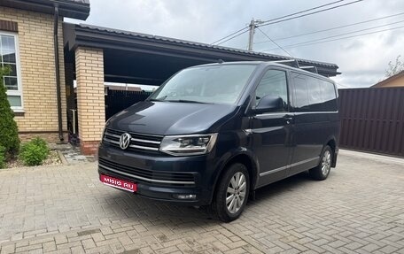 Volkswagen Multivan T6 рестайлинг, 2018 год, 3 650 000 рублей, 1 фотография