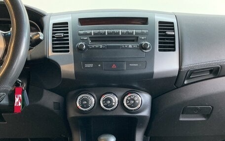 Mitsubishi Outlander III рестайлинг 3, 2010 год, 1 190 000 рублей, 12 фотография