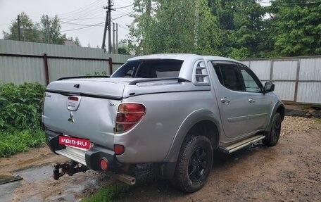 Mitsubishi L200 IV рестайлинг, 2006 год, 1 300 000 рублей, 3 фотография