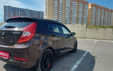 Hyundai Solaris II рестайлинг, 2015 год, 1 150 000 рублей, 3 фотография
