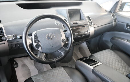 Toyota Prius, 2007 год, 849 000 рублей, 9 фотография