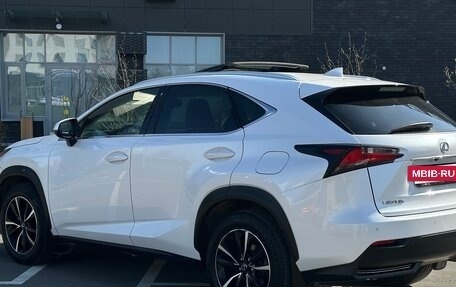 Lexus NX I, 2015 год, 2 799 000 рублей, 4 фотография