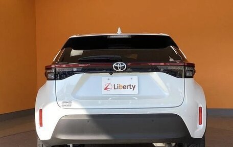 Toyota Yaris Cross, 2022 год, 1 402 000 рублей, 4 фотография